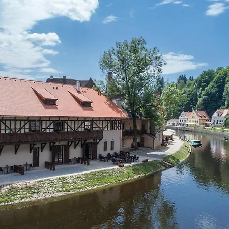 Hotel Garni Castle Bridge