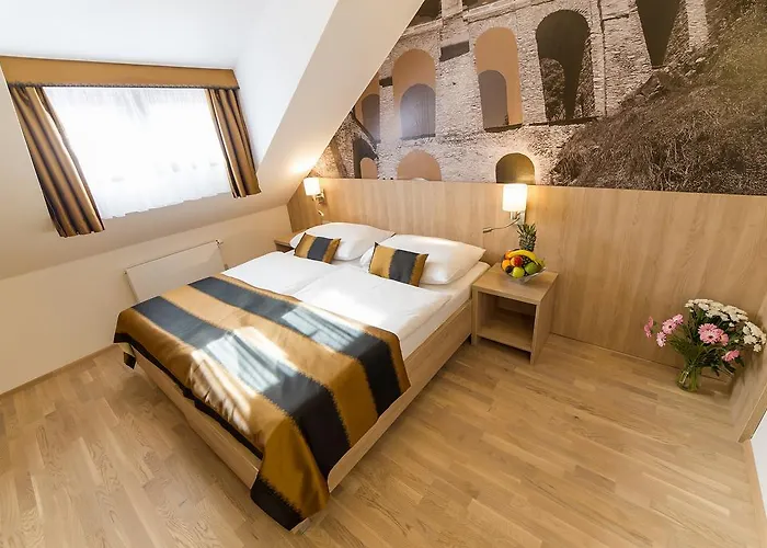 Garni Castle Bridge 4* Cesky Krumlov